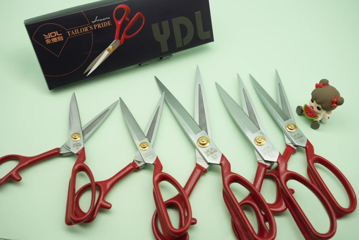 Full size range tailor scissors